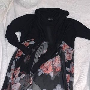 Selling cute cardigan size L